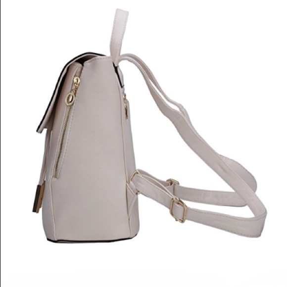 🌸Womens Summer Backpack🌸 - Picture 4 of 6